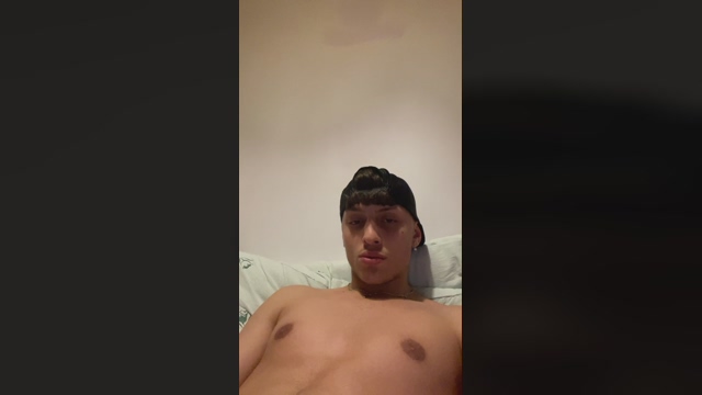 Angeluzzo01  14-04-2022